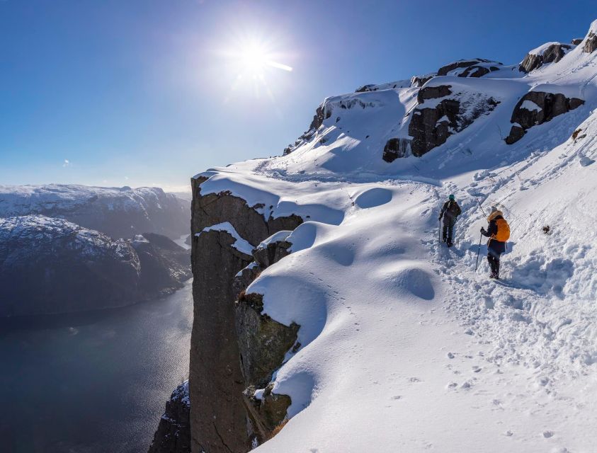 Stavanger: Preikestolen Winter Hike + Hot Lunch - Stavanger to Preikestolen: pickup, trailhead reality, and what the day starts like