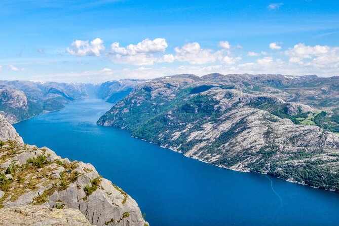 Stavanger: Waterfalls, Caves and Rock Tour By Sea - Choosing Your Seat and Beating the Crowds