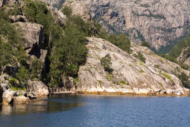 Stavanger: Waterfalls, Caves and Rock Tour By Sea - Comfort, Snacks, and On-Board Commentary