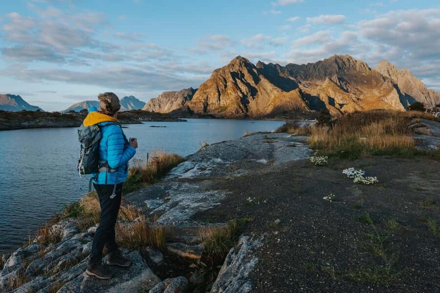 Svolvær: Lofoten Scenic Sightseeing Tour: Half day tour - Gimsøya viewpoint time over the Arctic Sea