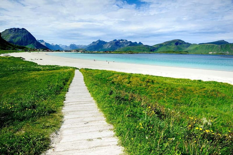 Svolvaer: South Lofoten Top Highlights Photo Tour - Photography help from Lene and Erik, plus a no-stress shooting style