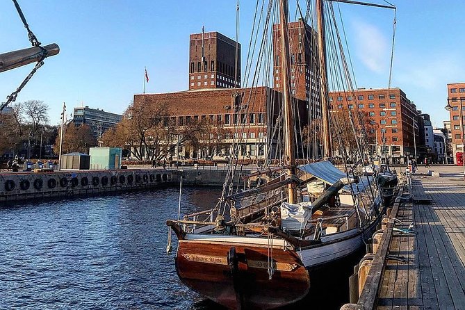 The Essential Oslo Private Walking Tour - Winter, weather, and walking comfort in Oslo