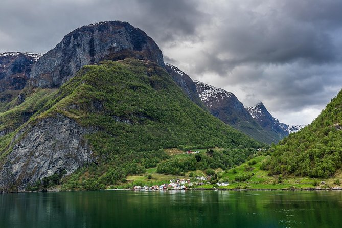 The Scenic Roadtrip, Oslo to Bergen via Flam & the Fjords - From Gudvangen and Voss into Bergen: the last stretch