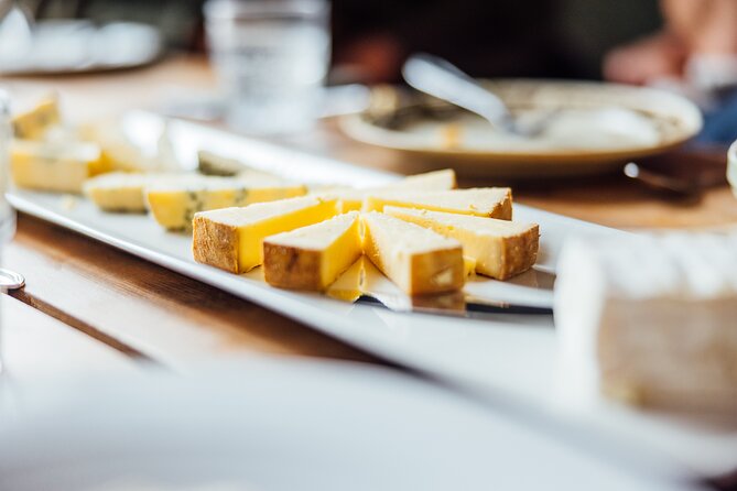 The Tromsø Food Walk, Taste your way through local history - Stop 3: Torgsenteret and Snorre Art, Snack Plus a Look at Local Creativity