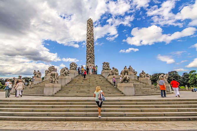 The Ultimate Study of the Human Form at Vigeland's Sculpture Park with a Local - 212 sculptures, one guided idea: why the walk feels different