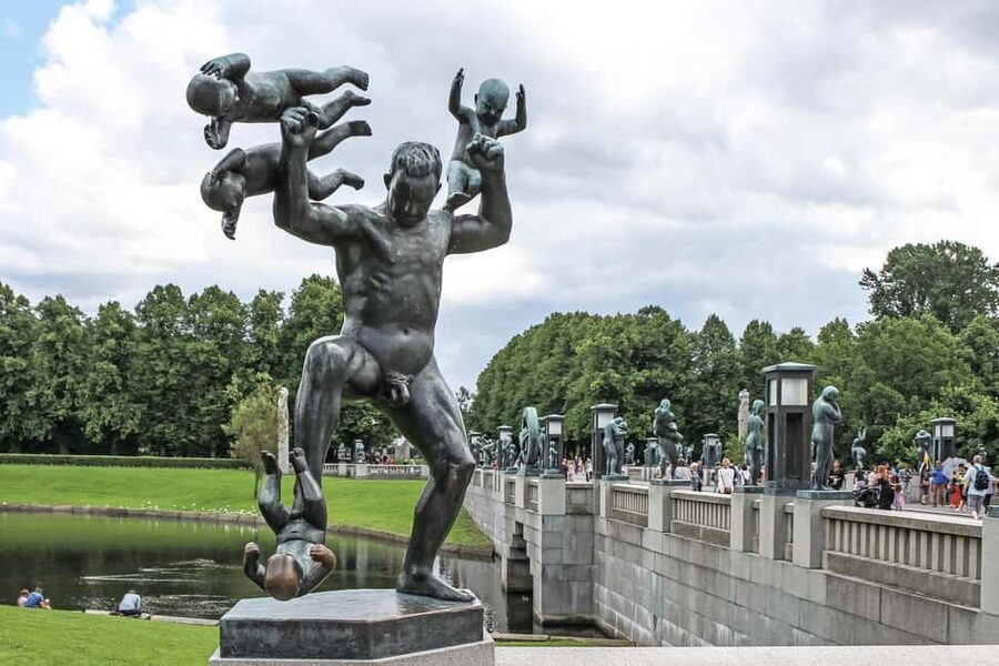 The Vigeland Park in Oslo: Insta-Perfect Walk with a Local - Monolitten: your best photo target, handled the easy way