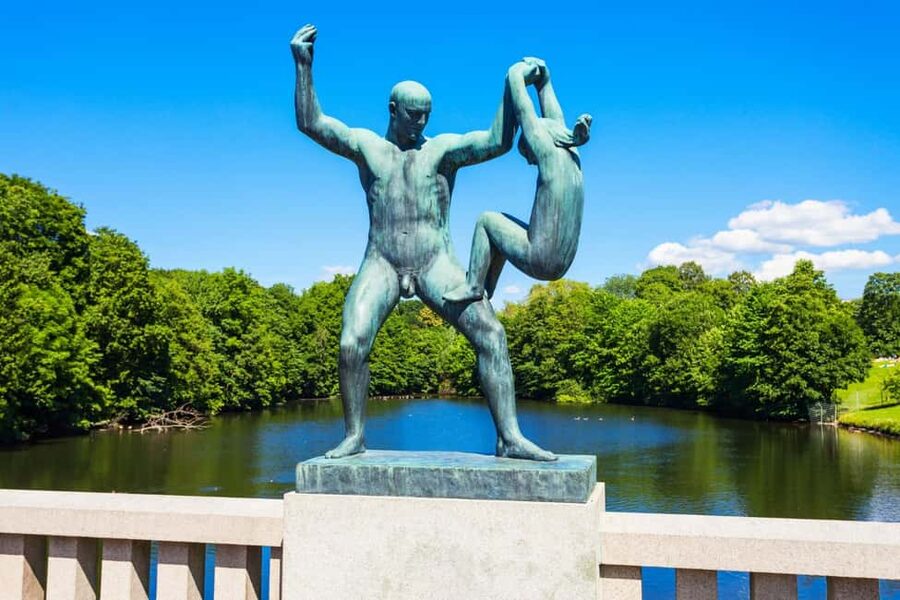 The Vigeland Park in Oslo: Insta-Perfect Walk with a Local - Oslo beyond the sculptures, with everyday scenes folded in
