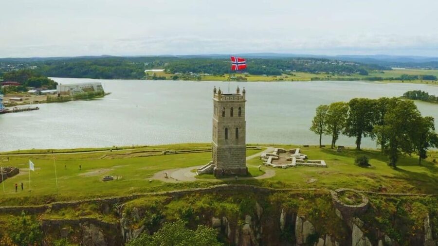 Tønsberg: Walk with a Viking - Guided Tour - The Oseberg and Gokstad ship connection, and why it matters