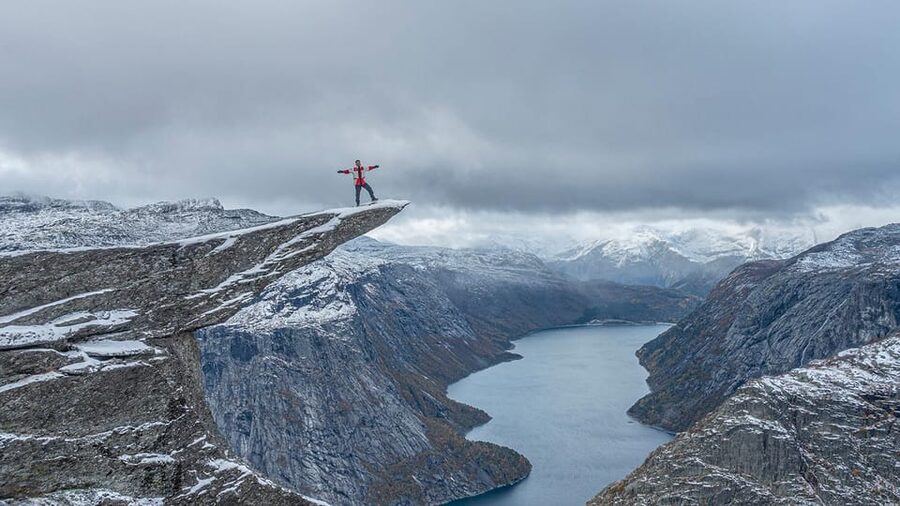 Trolltunga Autumn Hike Go Viking - The steep start from Trolltunga Active Base to P2 in Skjeggedal
