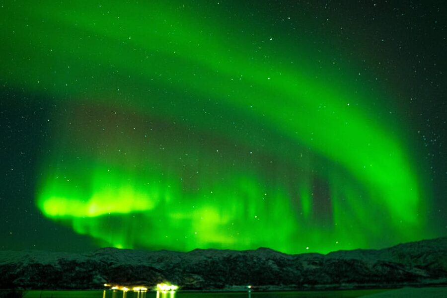 Tromsø Adventurous Northern Lights Small-Group - Why the Mercedes Sprinter setup makes night chasing easier