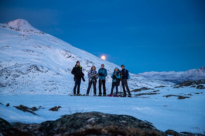 Tromsø: Arctic Landscapes Hiking / Snowshoeing Tour in the wild - Gear: what you get for snowshoeing and what you must bring