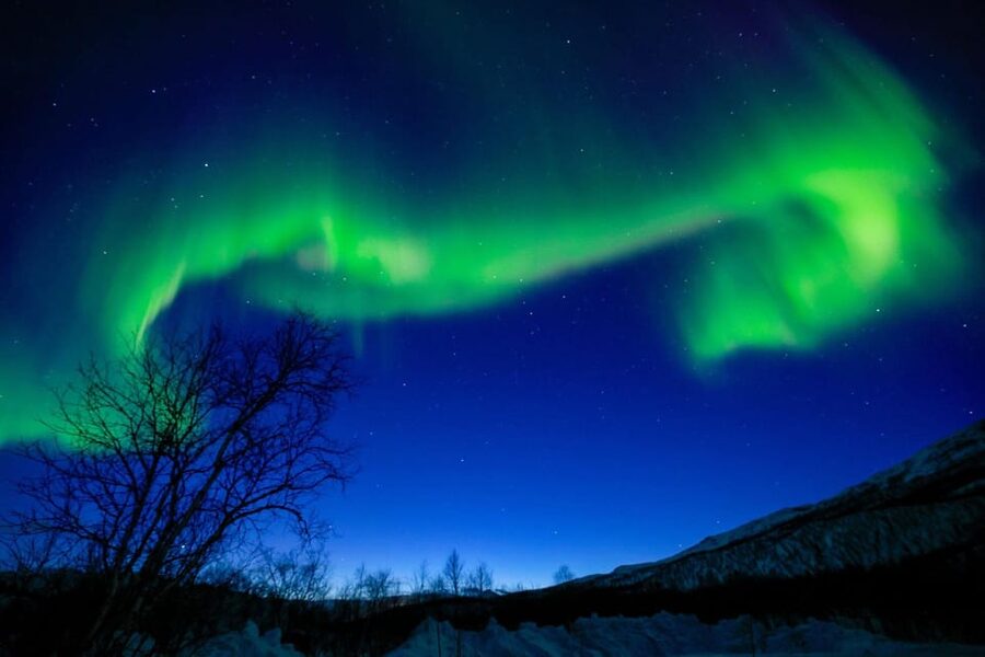 Tromsø Chinese Aurora Tour - The 6-hour plan: light chasing that actually moves