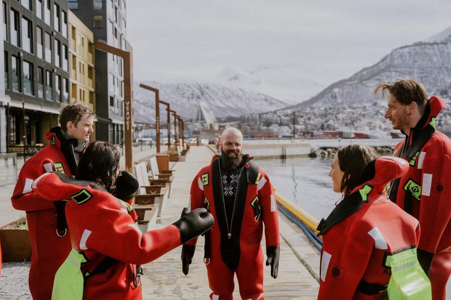 Tromsø city center Urban Floating experience - The 15-minute safety briefing that makes the whole thing calmer