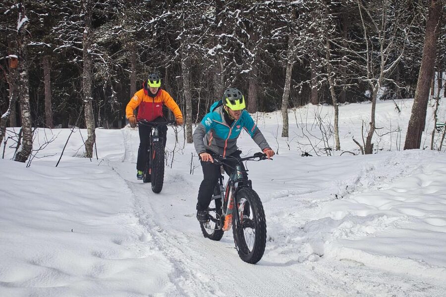 Tromsø: Electric fatbike trip on winter paths - Electric fatbikes and snowy grip, setup to confidence