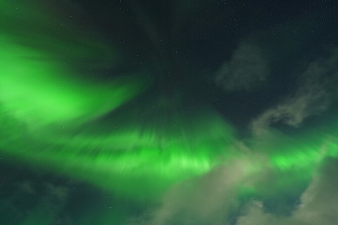 Tromsø: English/Spanish Aurora Pathfinder Tour with Photos - Price and Value: What $172.23 Buys You Here