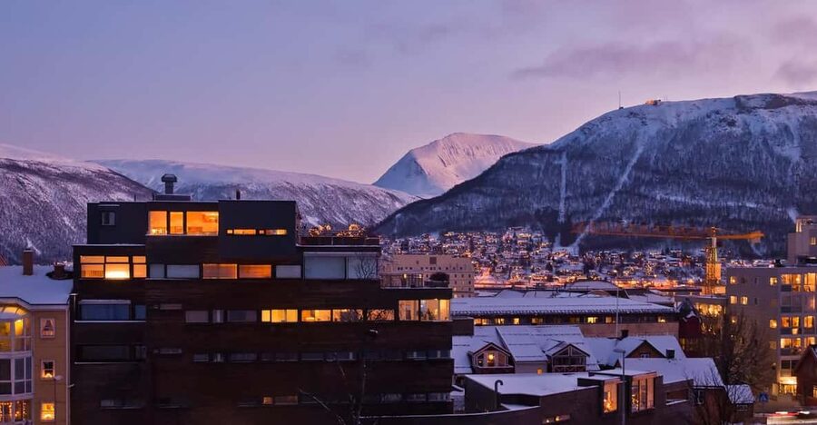 Tromso: Express Walk with a Local in 60 minutes - Key highlights worth planning for