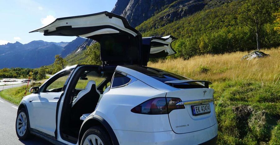 Tromsø: Fjord Sightseeing in a Tesla X Luxury Electric Car - Meeting Outside Scandic Ishavshotel and What to Look For