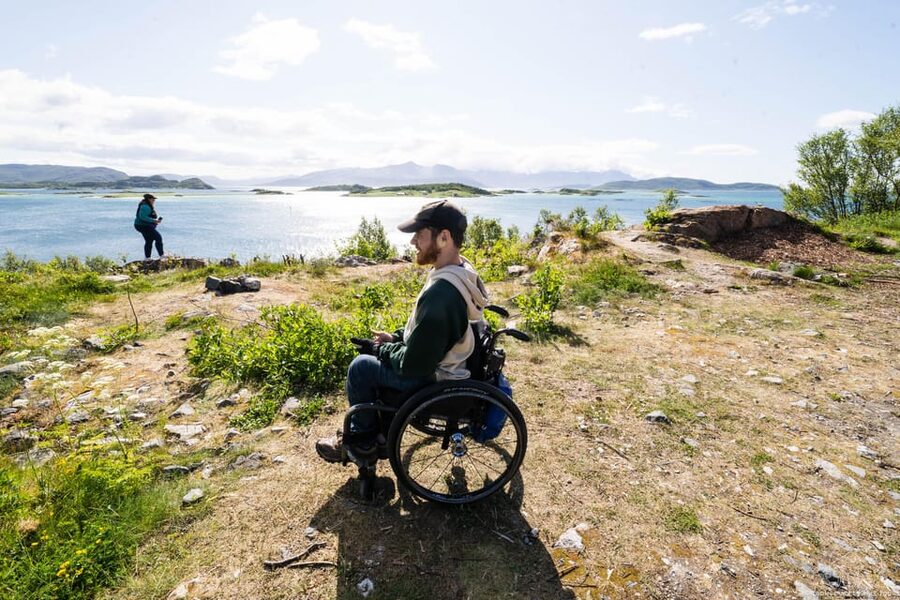 Tromsø: Fjords, Kvaløya & Sommarøy Accessible Tour w/ Lunch - Getting there and back: pickups, timing, and where the tour finishes