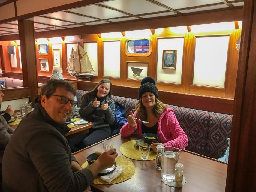 Tromso: Luxury Northern Lights Cruise with Hot Tub & Dinner - Price and value: what $309 buys you in Tromsø