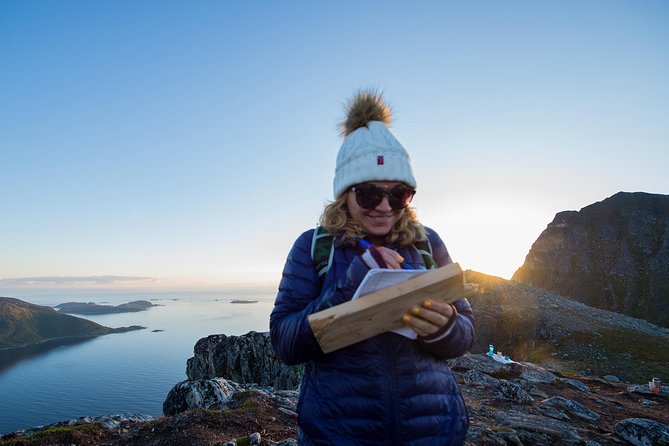 Tromsø: Midnight Sun Hike with Wandering Owl - Wildlife and Berry Picking: Enjoy It, But Keep It Respectful