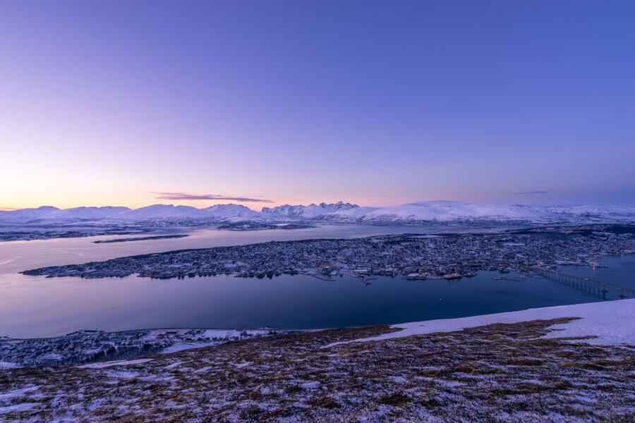 Tromso: Northern Lights Cable Car Excursion - English guide tips, plus the city context