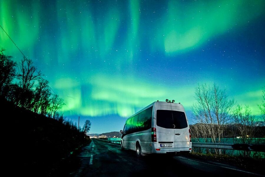 Tromsø: Northern Lights Chase Minibus Tour - How Tromsø’s dark skies set you up for real aurora hunting