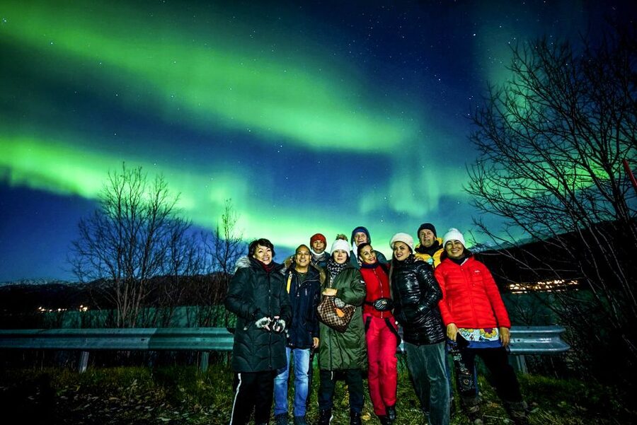 Tromsø: Northern Lights Chase Minibus Tour - Kilpisjärvi, Hansnes, Sommarøy, Bardu: what each stop adds