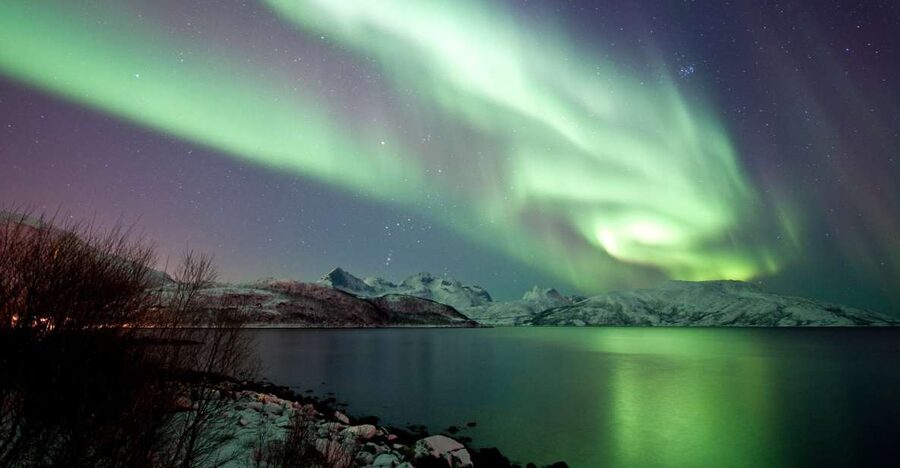 Tromsø: Northern Lights Cruise with 2nd Chance Guarantee - Warmth, Windows, and Real Fjord Views Without Freezing