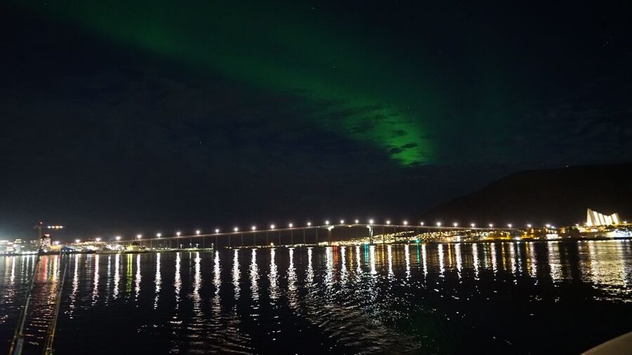 Tromsø: Northern Lights Luxury Catamaran Cruise - When things go wrong: cloud cover, staying near port, and timing changes
