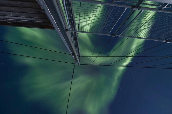 Tromso Northern Lights Minibus Chase Small Group Tour with Photos - Starting at Scandic Ishavshotel, Then Into Aurora Mode