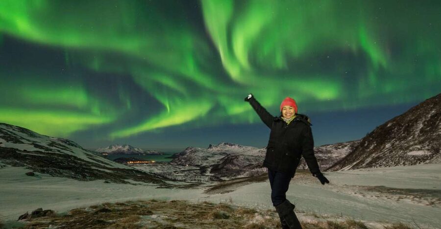Tromso: Northern Lights Photography Tour by Bus (or miniBus) - When clouds win: crossing for clearer skies
