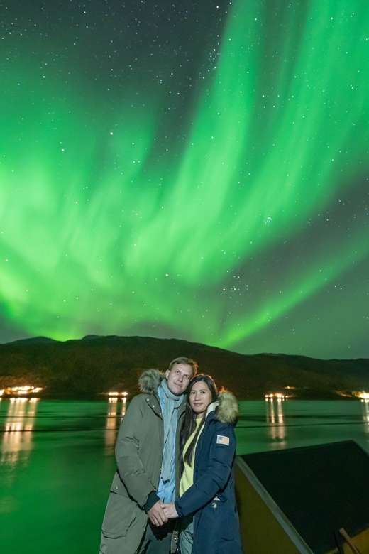 Tromsø: Northern Lights Tour w/Photo, Suits and Local Guide - What This Northern Lights Tour Feels Like in the Arctic Night