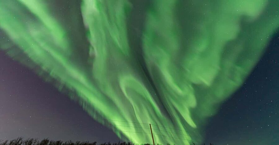 Tromsø: Northern Lights Tour w/Photo, Suits and Local Guide - Languages, Communication, and Who This Tour Suits Best