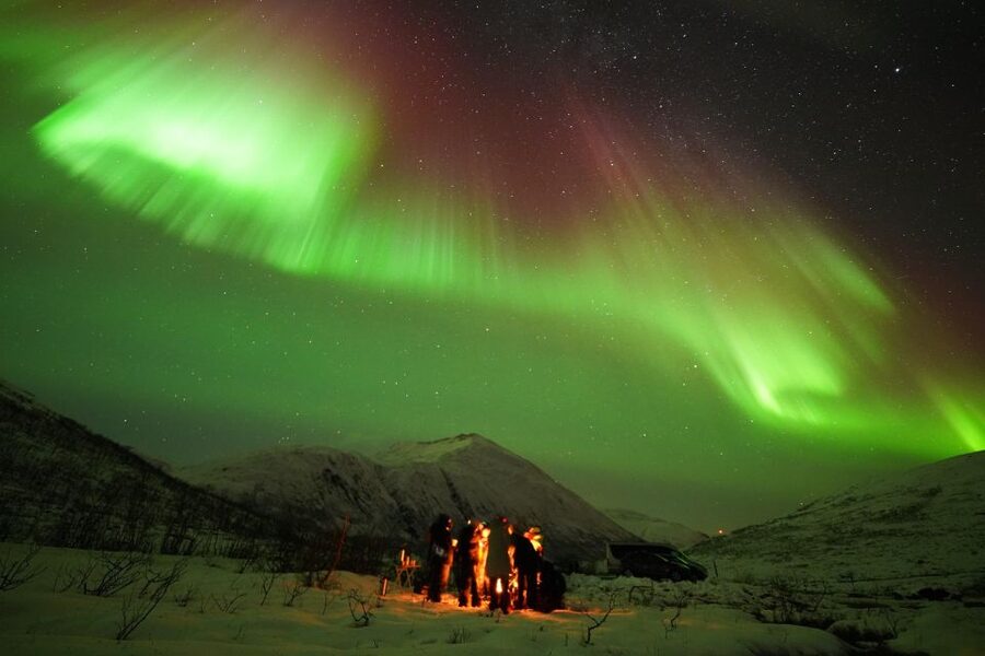 Tromsø: Northern Lights Tour with Free Professional Portrait - Campsite stop: warm drinks, Lefse, and aurora facts over myths