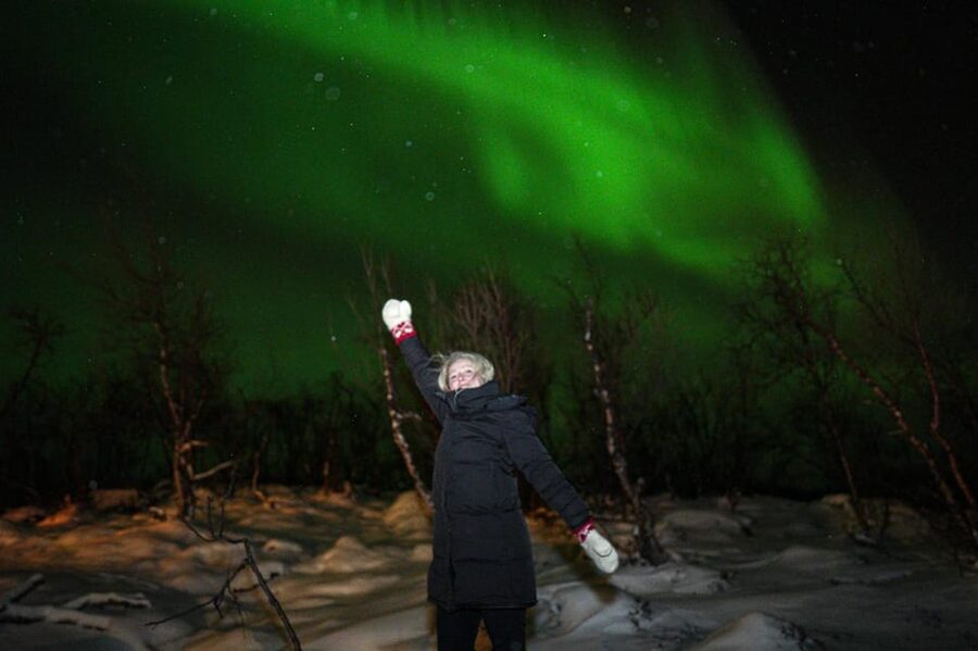 Tromsø: Northern Lights Tour with Local Guide and Photos - Where you might go: coastline viewpoints and sometimes Finland or Sweden