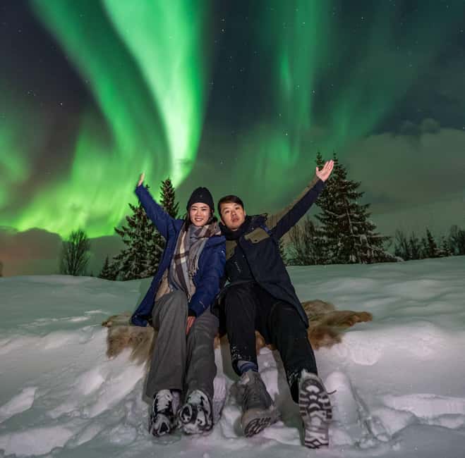 Tromsø: Northern Lights Tour with Professional Photographer - The Bus Ride (About 1 Hour) Is Part of the Game