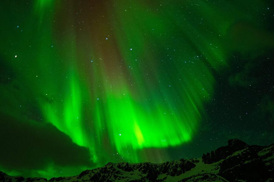 Tromsø: Small-Group Adventurous Northern Lights Hunt - Tromsø aurora hunting that focuses on where it’s dark