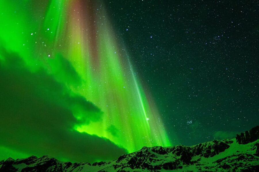 Tromsø: Small-Group Adventurous Northern Lights Hunt - Magic Ice Bar start: you get oriented before you chase the sky