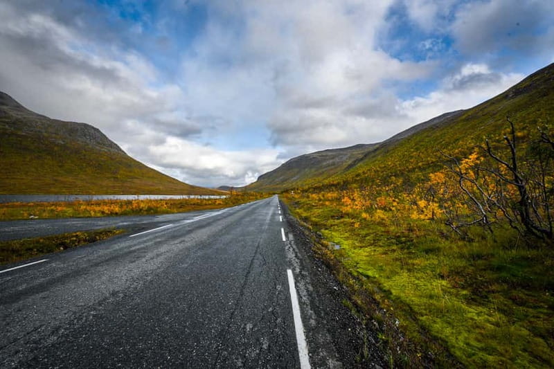 Tromsø: Sommaroy Fjord Tour with Lunch Option & Midnight Sun - Transportation and Group Size: Minibus Comfort vs. Coach Practicality