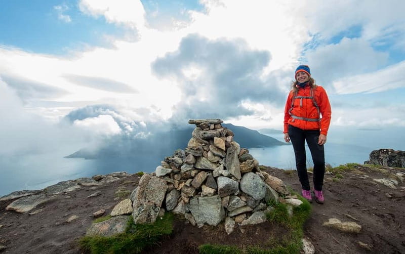 Tromsø: Summer Day Hike in the wilderness - Lunch with homemade comfort at Brosmetinden, plus picture perks