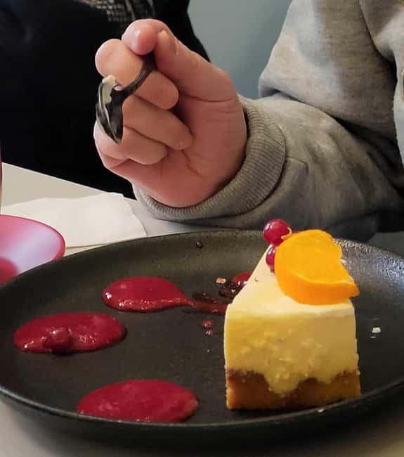 Tromsø Sweet Temptations tour: afternoon tea & chocolates - Handmade chocolate and sweet samples: more than one bite