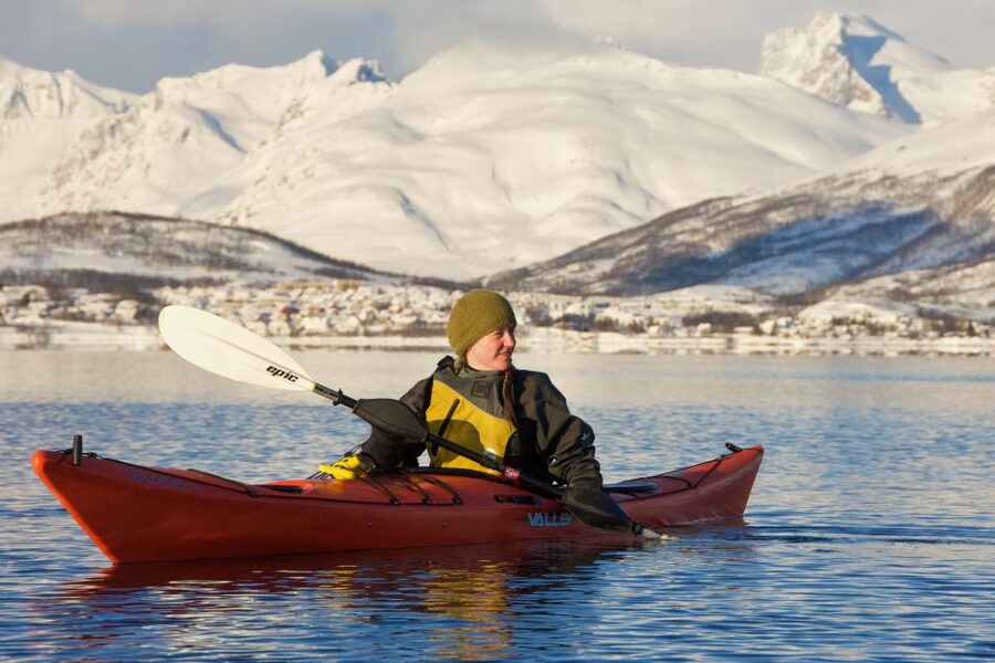 Tromsø: Winter Sea Kayaking Tour with Wildlife Sightings - Winter kayaking in Tromsø, what makes the Barents Sea special