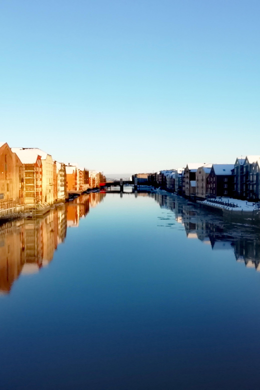 Trondheim : Explore the city of kings with a local guide - Bakklandet streets and the Trampe Cyclocable bicycle lift