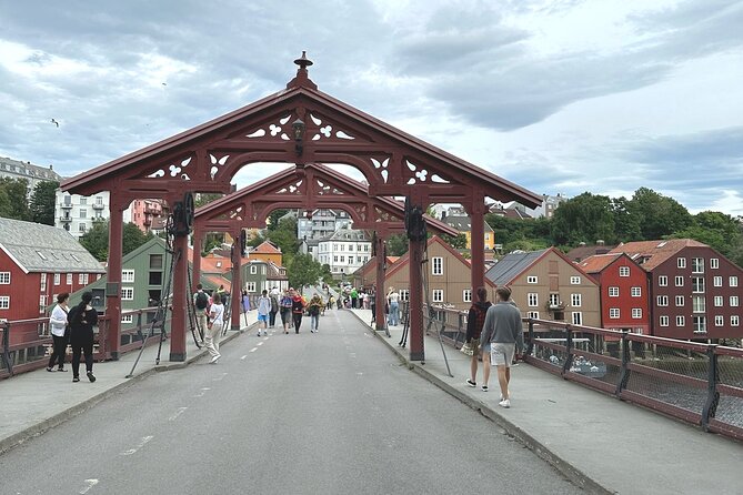 Trondheim's Regalia Self-Guided Tour of Norway's Historic Centre - Old Town Bridge, Bakklandet, and what you see when you slow down