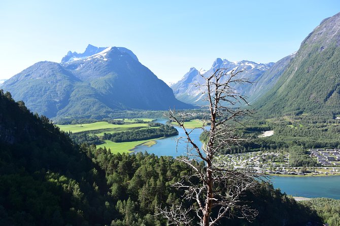 Via Ferrata Åndalsnes Intro Wall - Weather reality in Åndalsnes: rain is normal, hazardous conditions stop plans