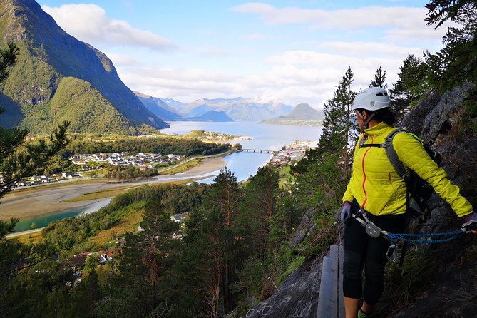Via Ferrata Åndalsnes Intro Wall - The return hike from Nesaksla: where the effort shows up