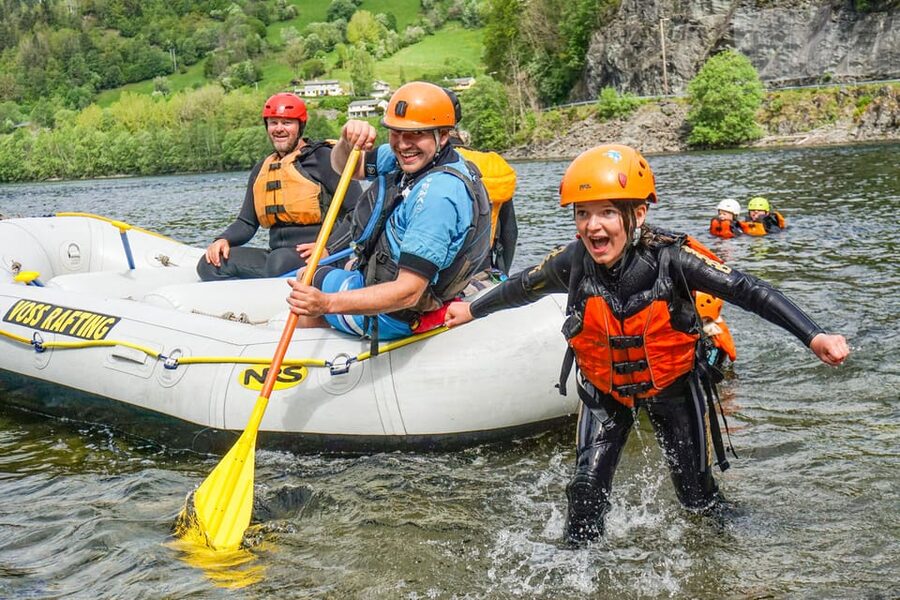 Voss: Family Rafting on the Vosso River - Ducky ride option: more challenge if everyone can swim