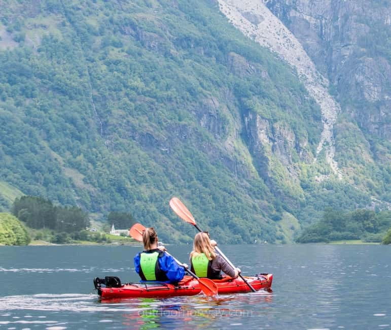 Vossevangen: Nærøyfjord Full-Day Guided Kayaking Trip - Stop-by-Stop Flow: Evangervegen 32, 40 Minutes to the Fjord, Then Back Again