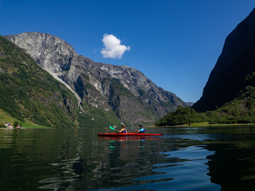 Vossevangen: Nærøyfjord Full-Day Guided Kayaking Trip - What to Bring for a 6-Hour Water Day