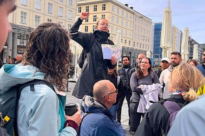 Walking Tour of Central Bergen - Getting Your Bearings at Sjøfartsmonumentet